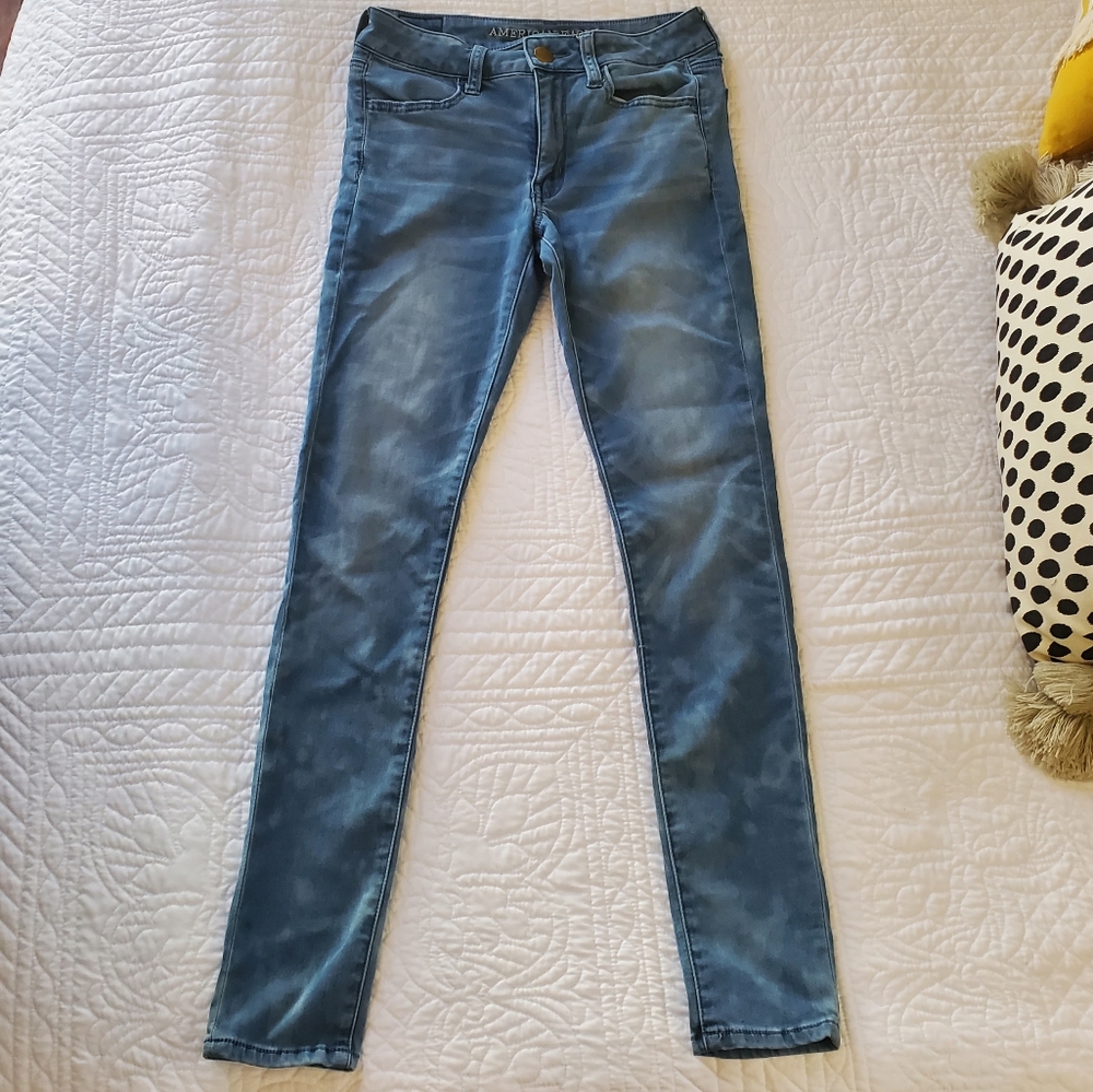 Light Wash Distressed Skinny Jeans